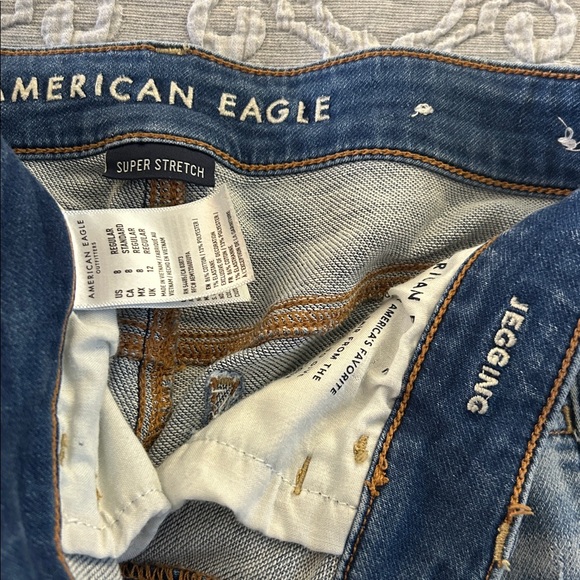 American Eagle Women’s Jeans - 3 pairs - Picture 7 of 9